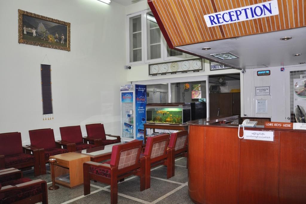 Fortune Hotel Mandalay Exterior foto