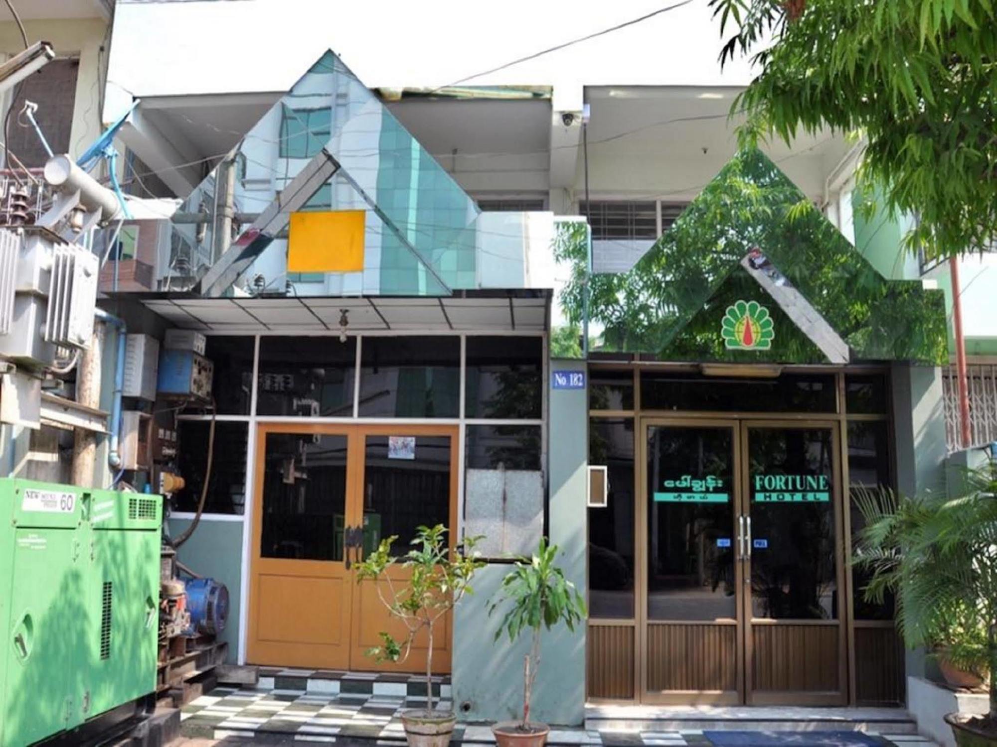Fortune Hotel Mandalay Exterior foto